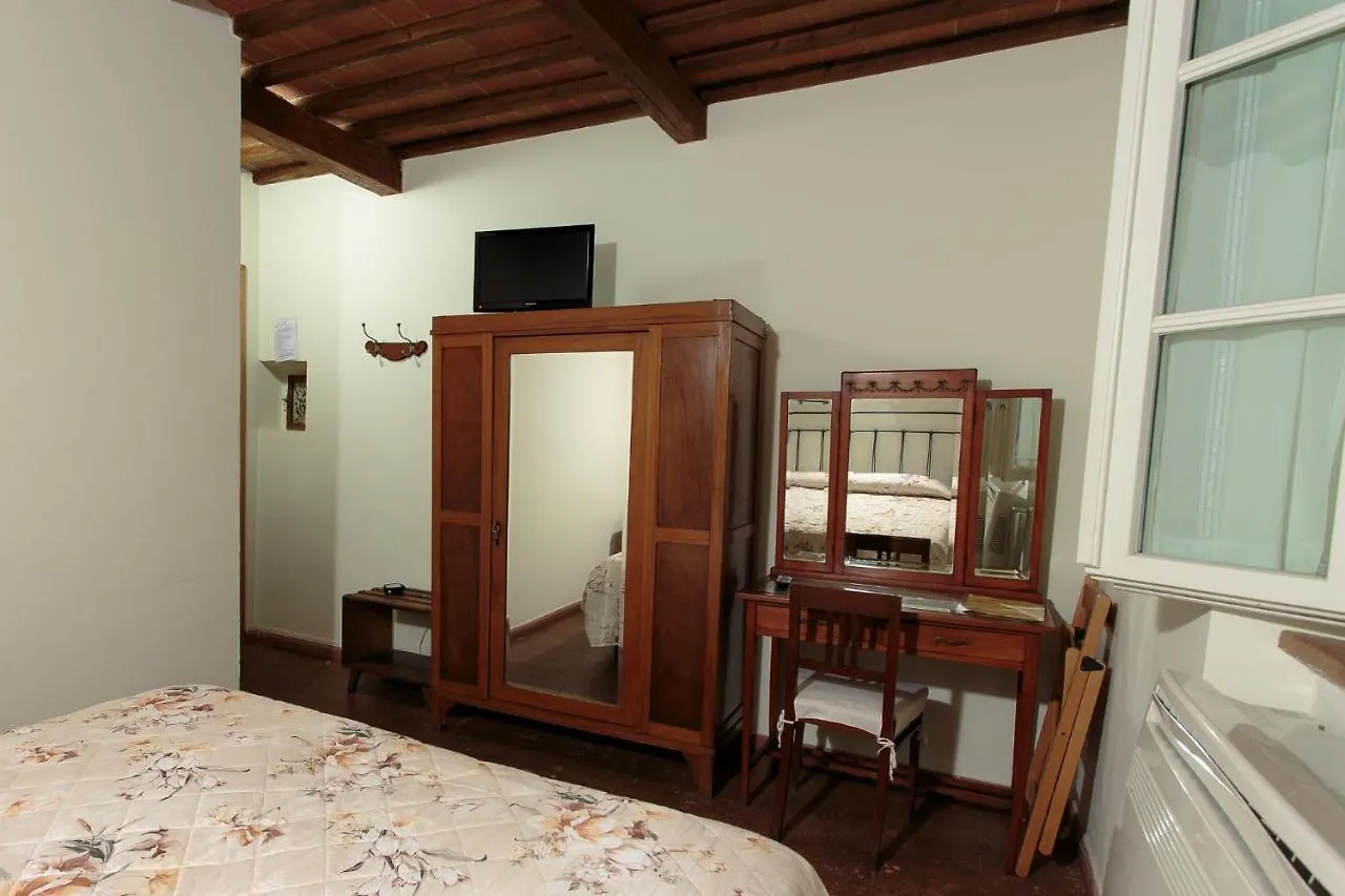 Hotel Giuly Torre del Lago Puccini